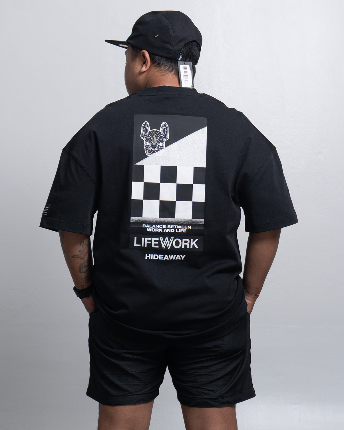 Kaos Pria Unisex Lifework Archlogo Hipdog Applique Short Slevee T-Shirt - Black