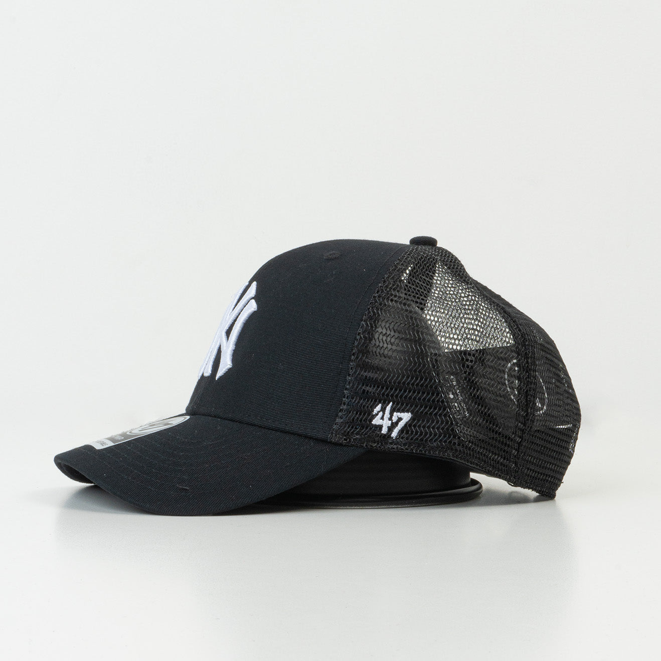 Topi Trucker Cap New York Yankees Repreve Black New Era