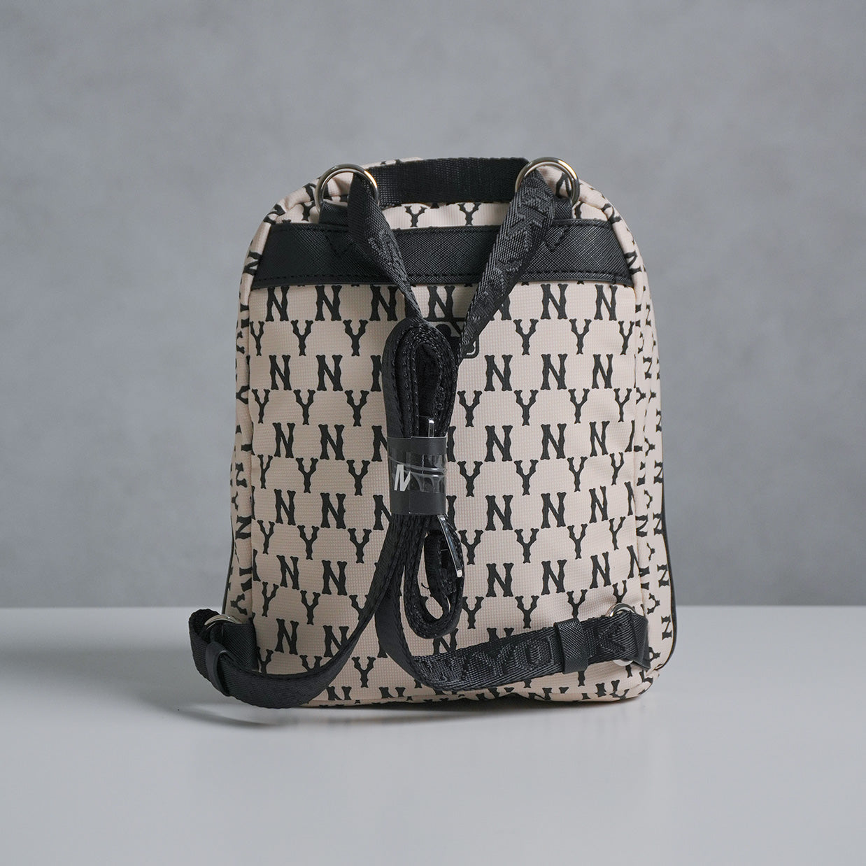 Tas MLB New York Yankess Monogram Mini Backpack-Cream/Black