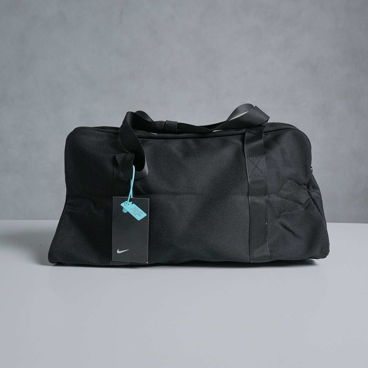 Bag/ Tas Nike Gym Club 25L DR6100-01