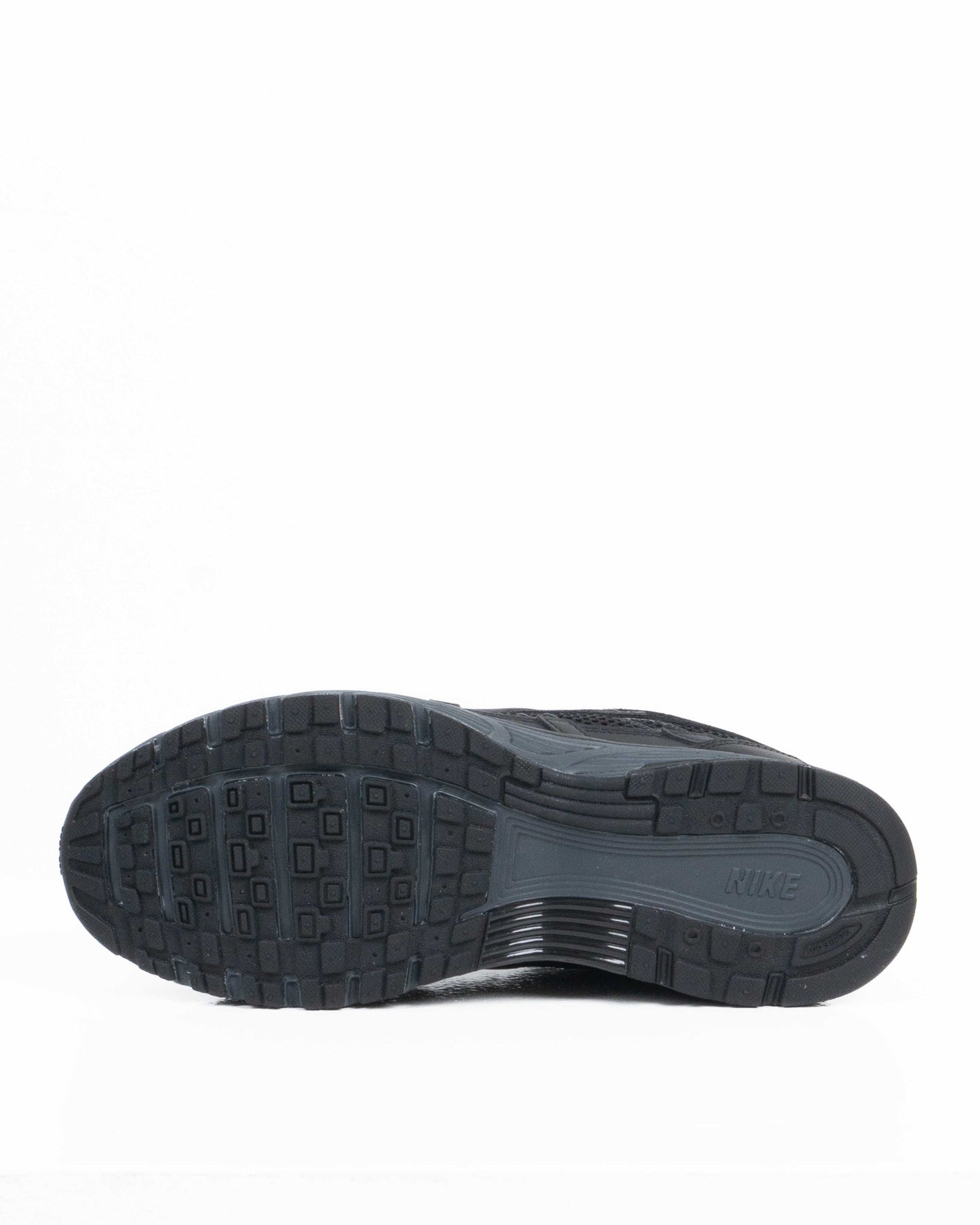 Nike P 6000 Premium Triple Black