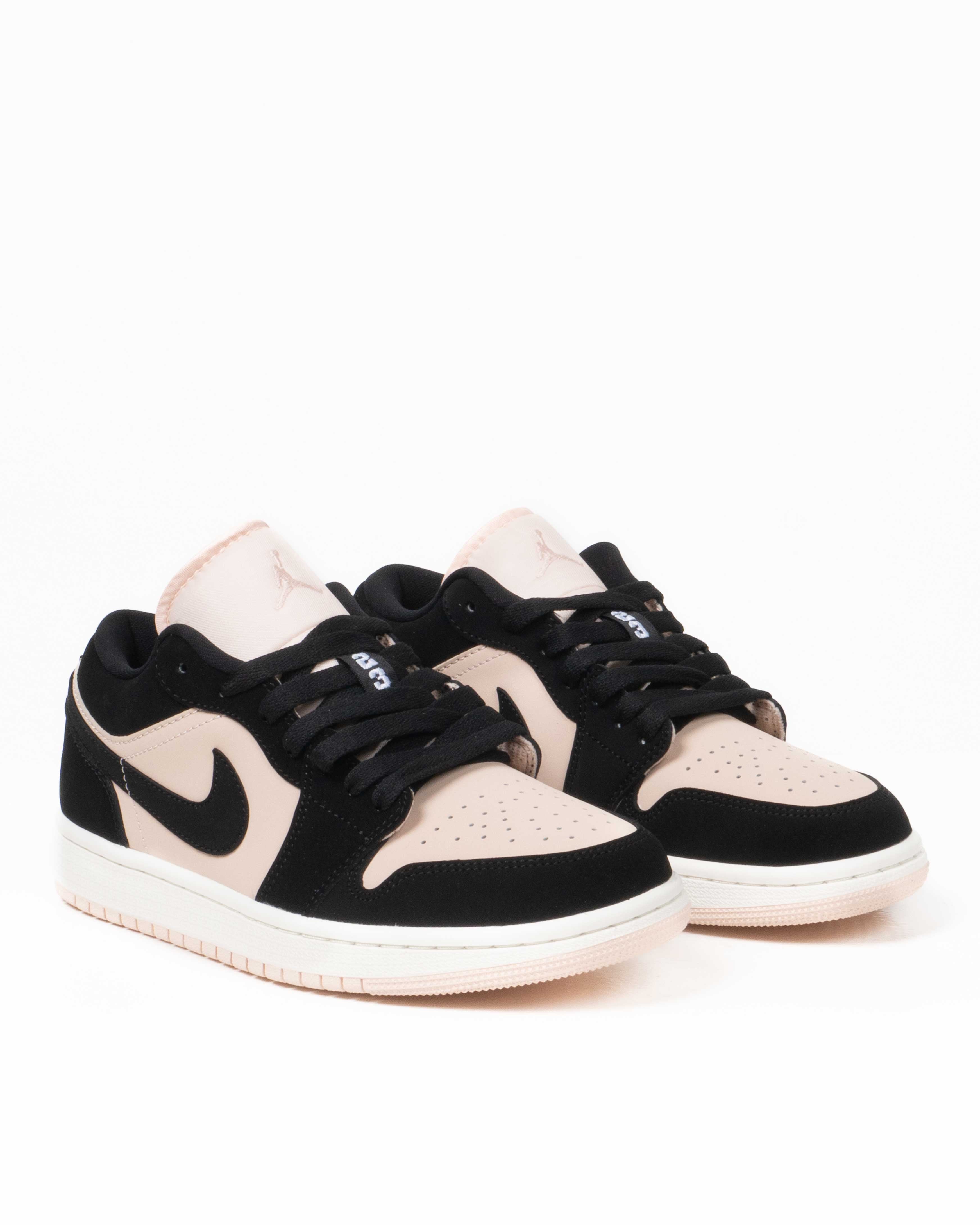 Sepatu Nike Air Jordan Low Black/Guava Ice White 14646A