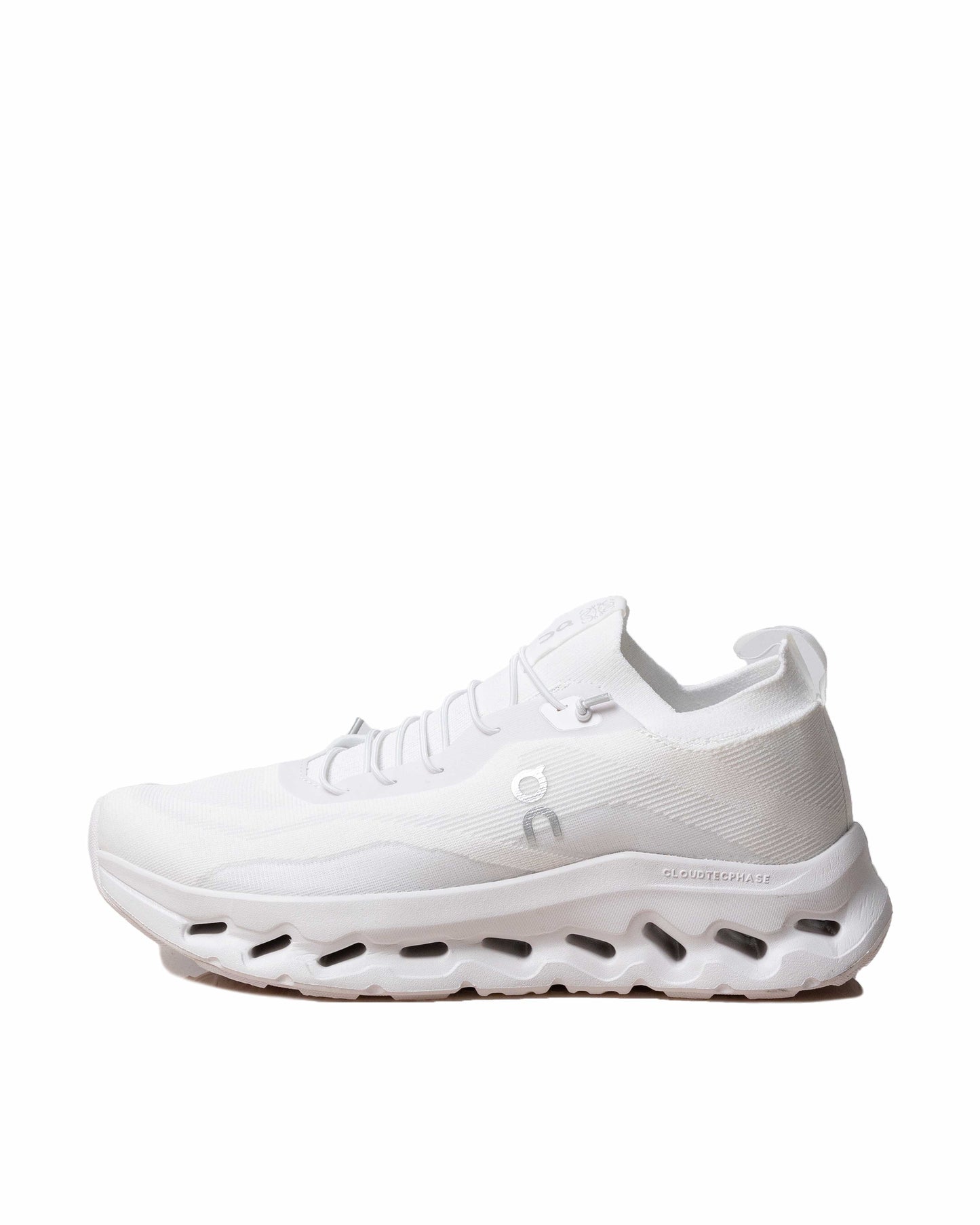 Sepatu Loewe x On Running Cloudtilt All White 144530091A