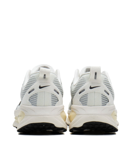 Sepatu Pria Nike Vomero 18 Summit White Coconut Milk