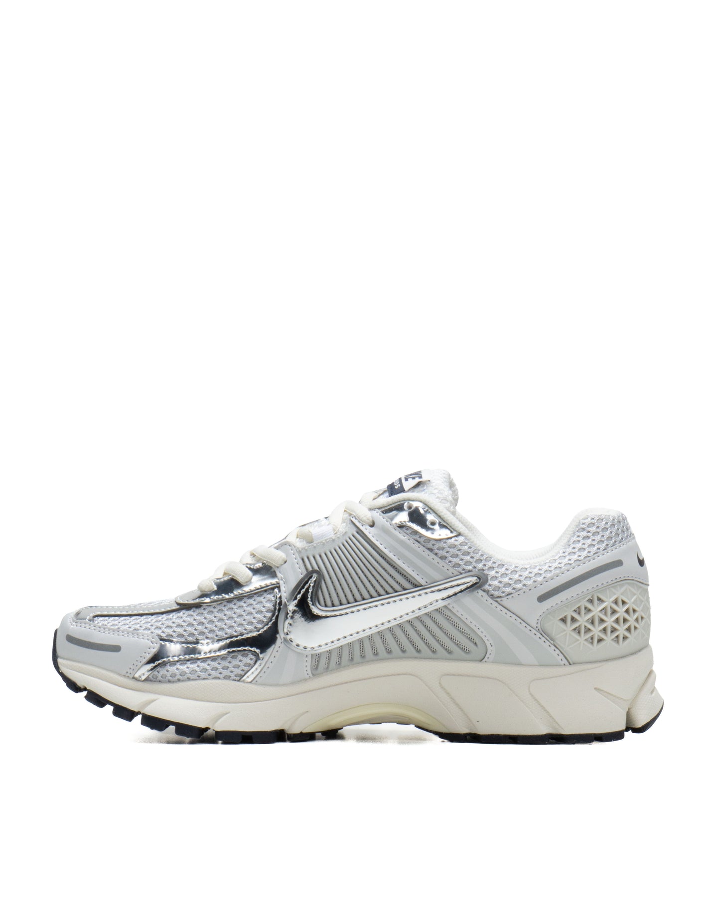 Sepatu Pria Nike Zoom Vomero 5 Chrome