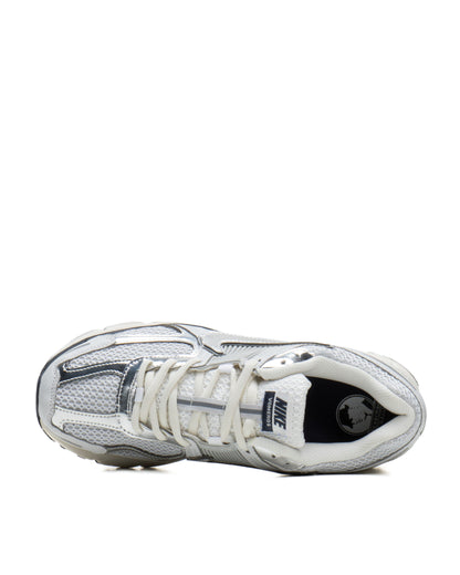 Sepatu Pria Nike Zoom Vomero 5 Chrome