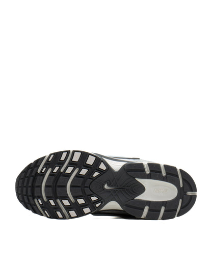 Sepatu Wanita Nike V5 RNR White Blue Tint | HQ7901-103
