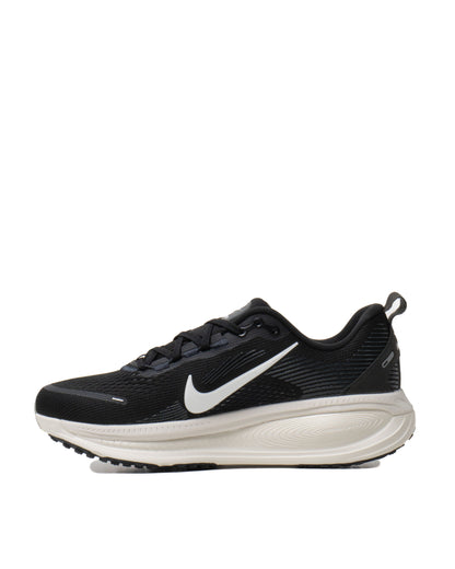 Nike Vomero 18 Black White