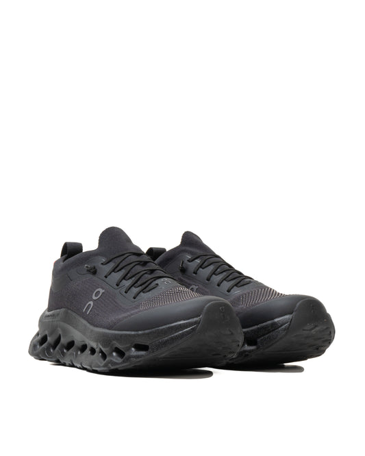 On Cloudtilt Moon Black Sneakers Nyaman CloudTec Phase™ All Black