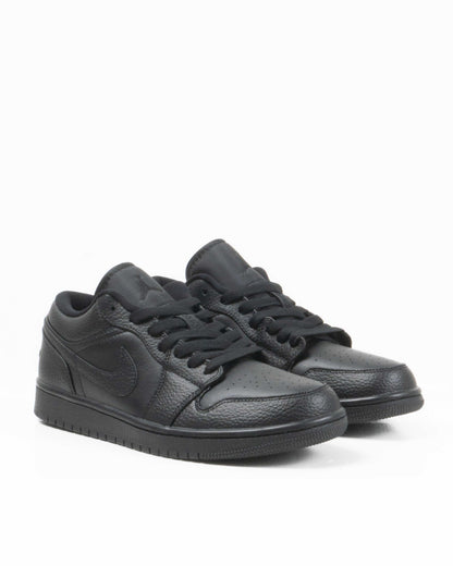 Sepatu Pria Air Jordan 1 Low Triple Black 009114412A