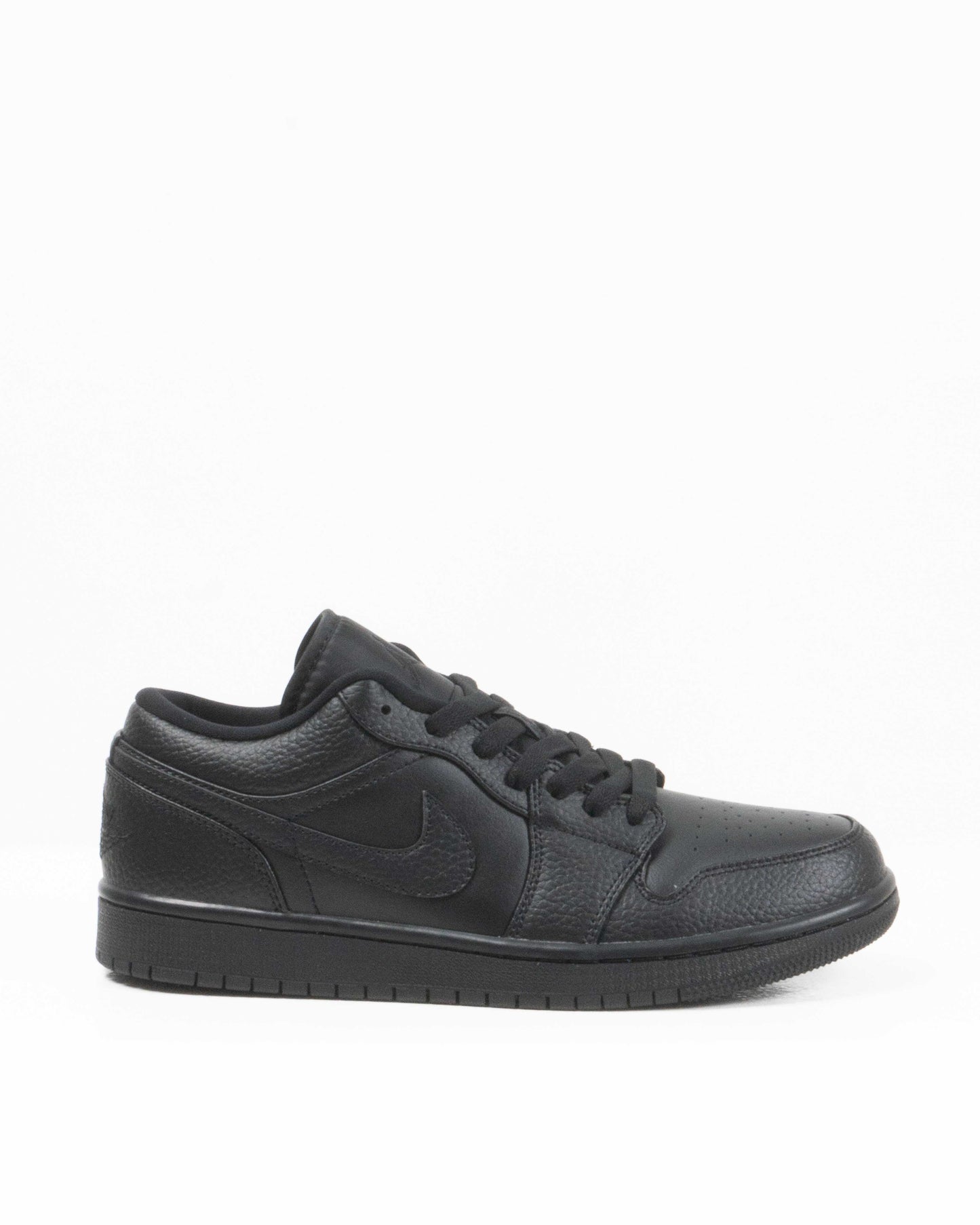 Sepatu Pria Air Jordan 1 Low Triple Black 009114412A