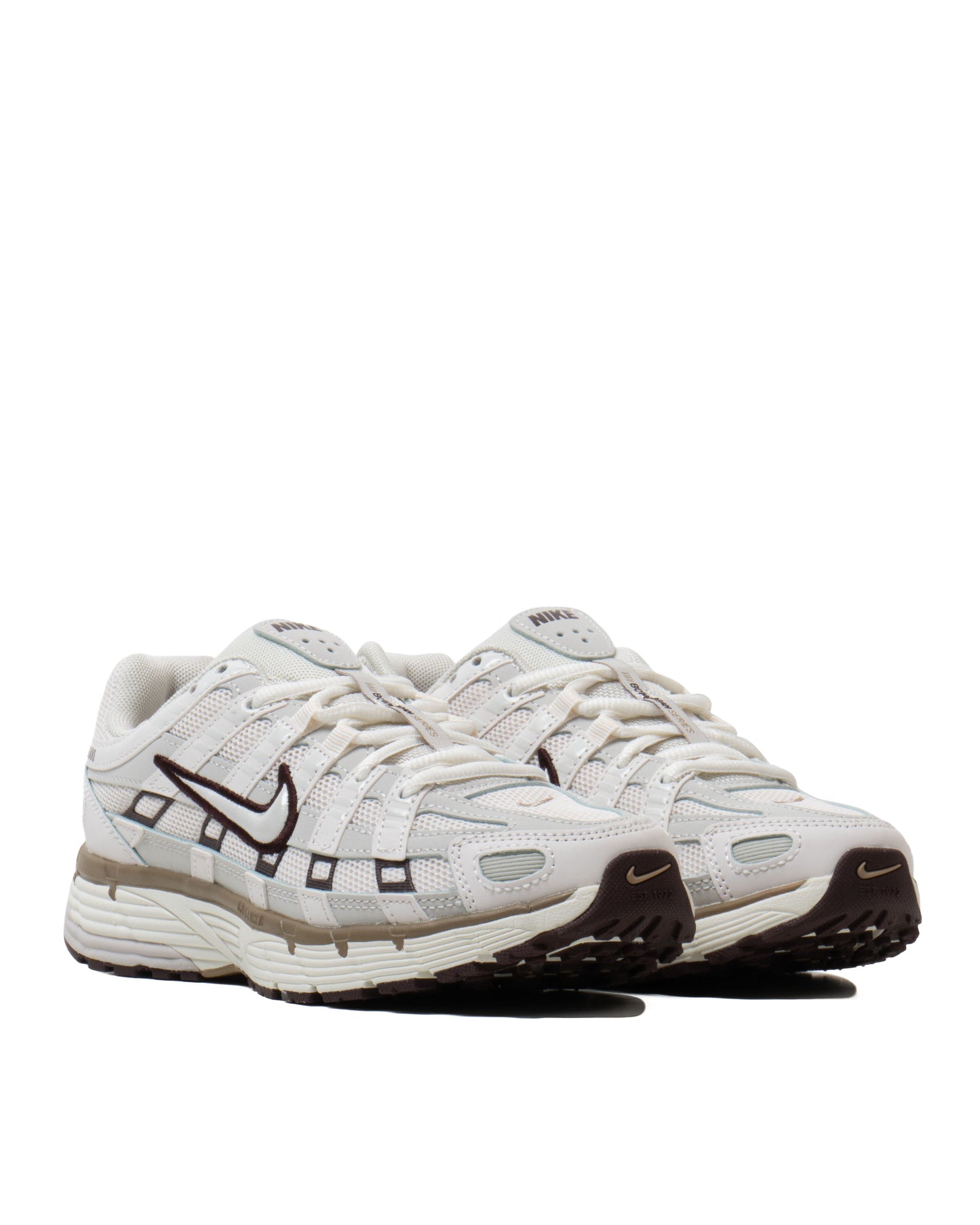 Sepatu unisex Nike P-6000 Earth/Sail/Phantom/Light Bone