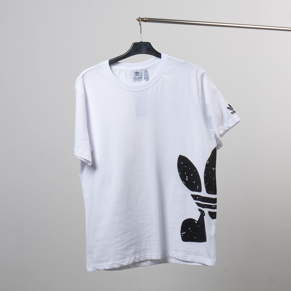 Adidas T-shirt Logo Black White