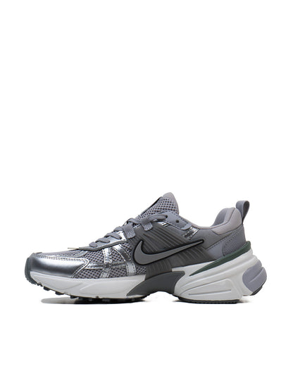 Sepatu Wanita Nike Wmns V2K Run White Photon Gray Women