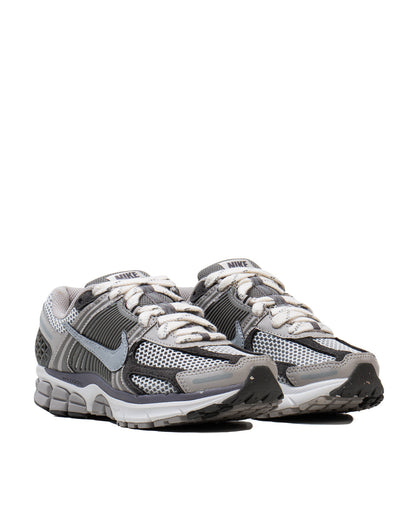 Sepatu Sneakers Running Casual Nike Zoom Vomero 5 Iron Ore and Flat Pewter