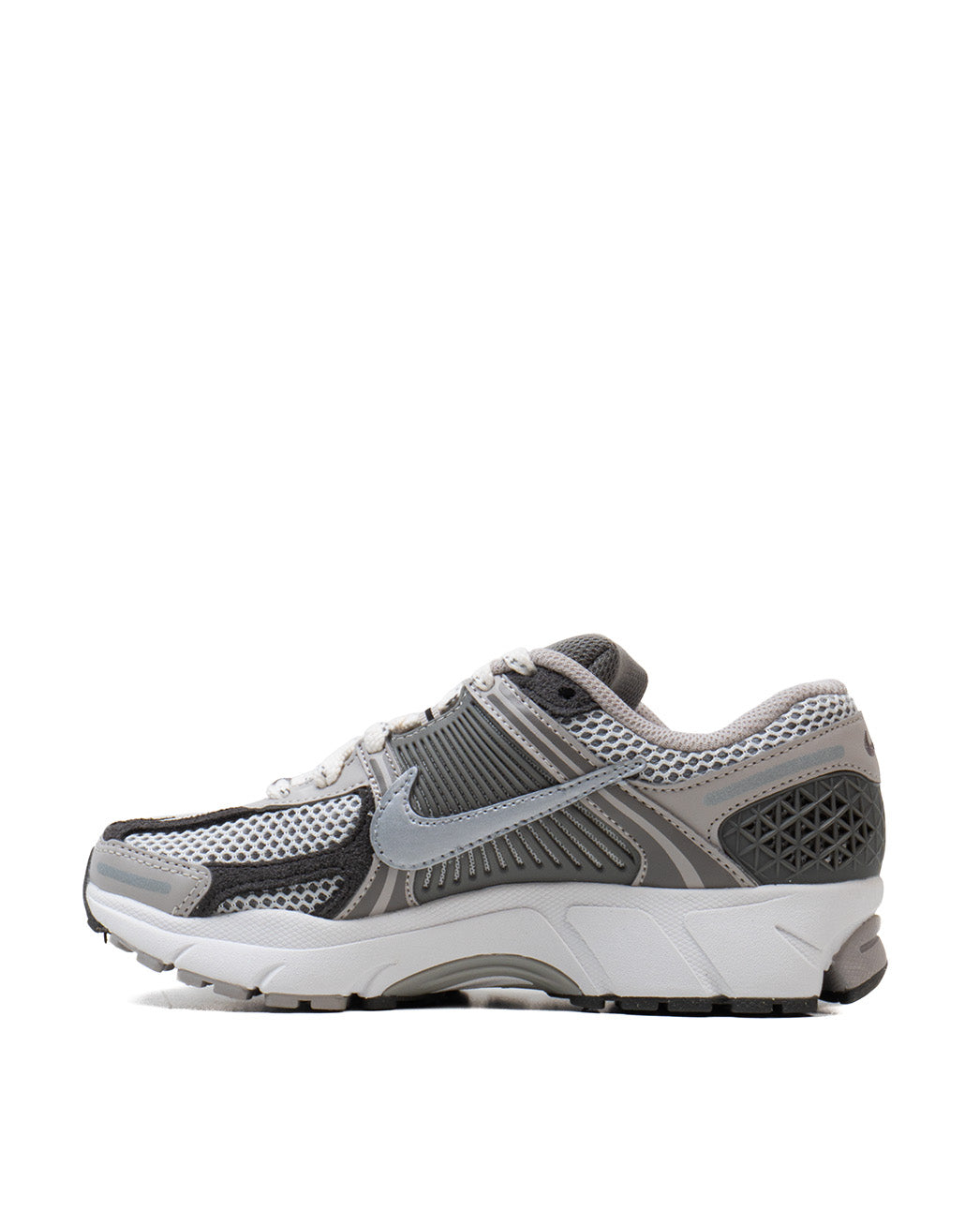 Sepatu Sneakers Running Casual Nike Zoom Vomero 5 Iron Ore and Flat Pewter