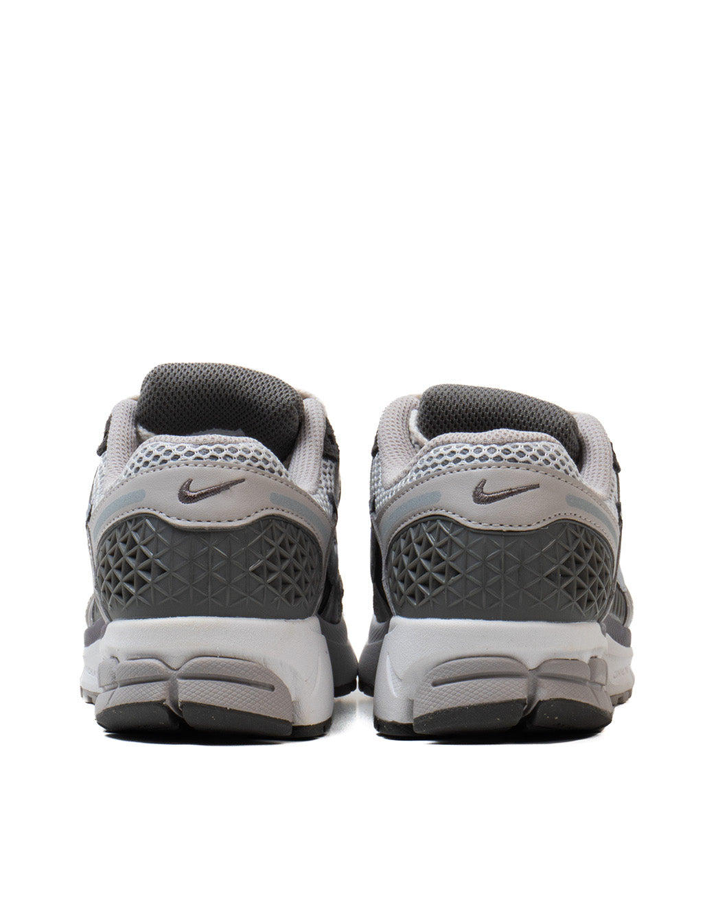 Sepatu Sneakers Running Casual Nike Zoom Vomero 5 Iron Ore and Flat Pewter