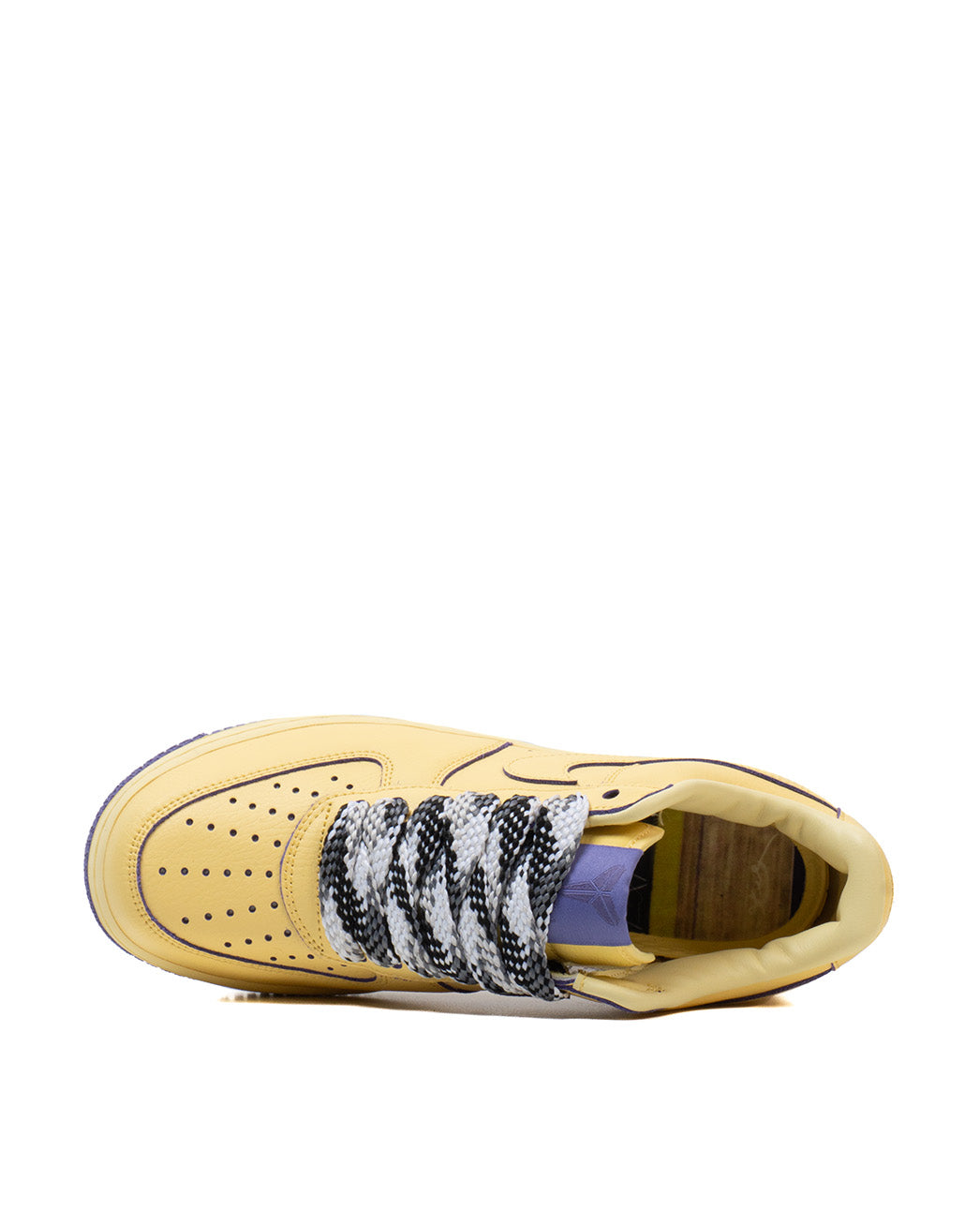 Sepatu Sneakers Basket Pria Kobe Bryant x Nike Air Force 1 Low Protro “Soft Yellow”