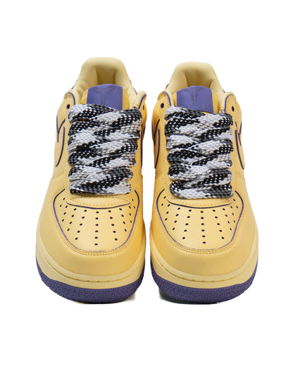 Sepatu Sneakers Basket Pria Kobe Bryant x Nike Air Force 1 Low Protro “Soft Yellow”