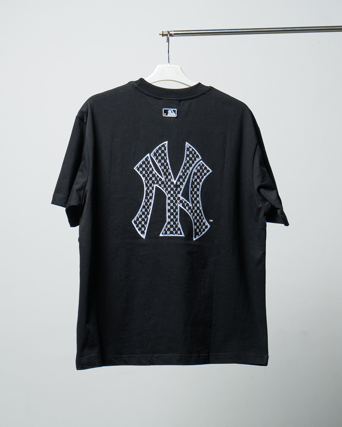 MLB New York Yankes Bordir Logo Black Tee