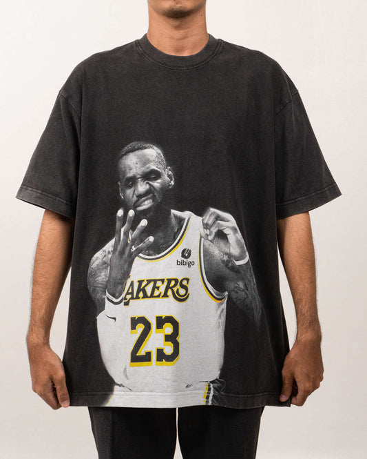 Lebron James "40K" Graphic Tee