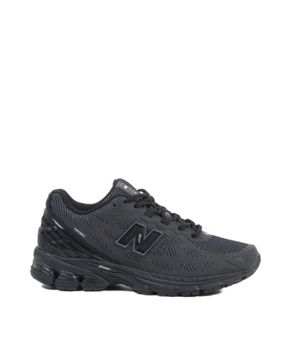 Sepatu Pria New Balance 1906W Black Silver Metallic