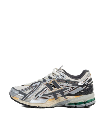 Sepatu Pria New Balance 1906A Tech Explosion