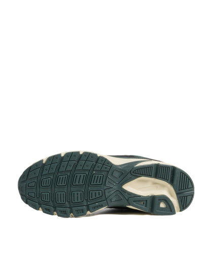 Sepatu Nike Initiator "Vintage Green" HQ3611-010