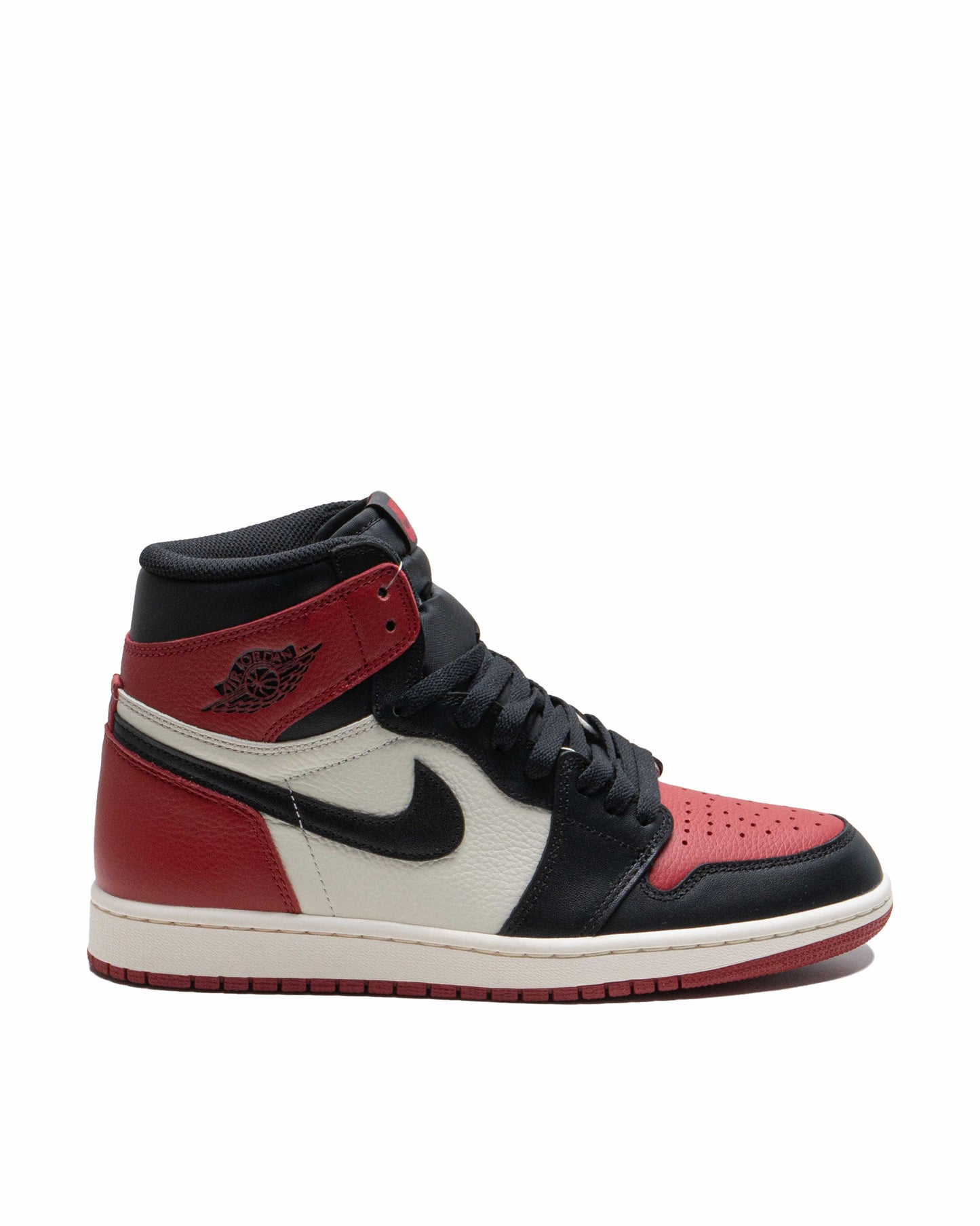 Sepatu Pria Air Jordan 1 Retro High OG 'Bred Toe'-Gym Red Summit White-Black - 13675