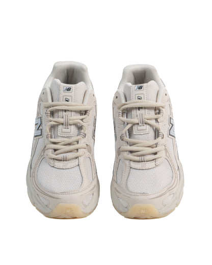 Sepatu New Balance 740 Lunar New Year (2025)