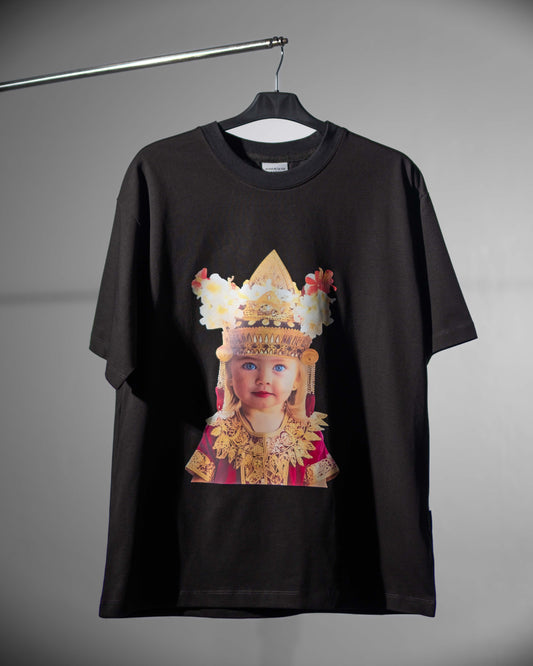 Kaos [Acme De La Vie] Adlv Bali Girls Baby Face Short Sleeve T-Shirt (Indonesia Exclusive) Black