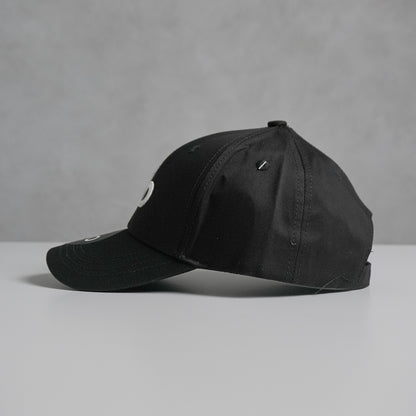 Topi Alo yoga Cap Black/White 90095D00