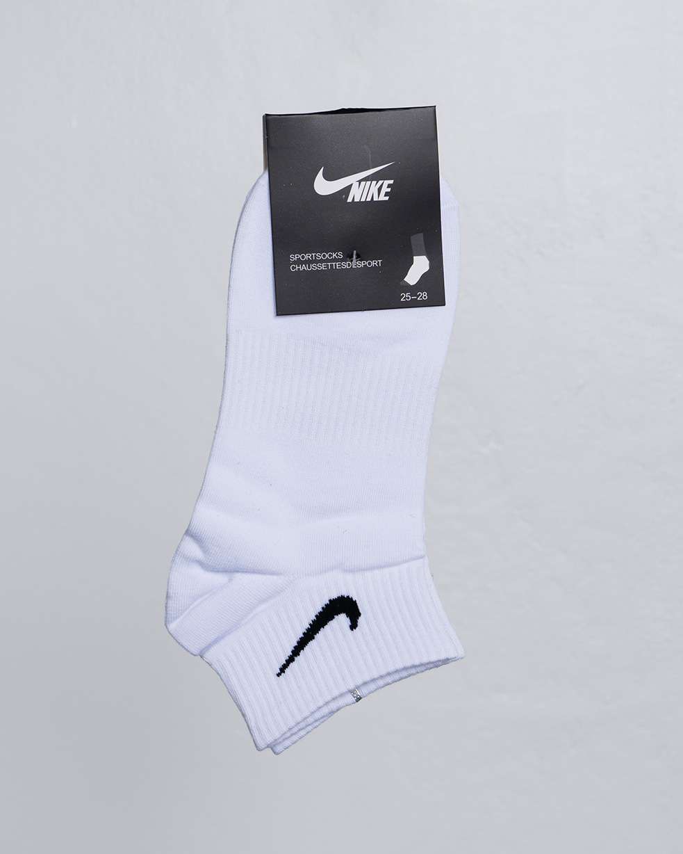 Kaos Kaki Nike Short Sock White