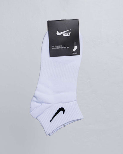 Kaos Kaki Nike Short Sock White