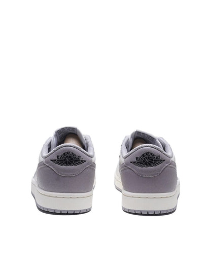 Sepatu Pria Air Jordan 1 Low OG "Atmosphere Grey" - 14172