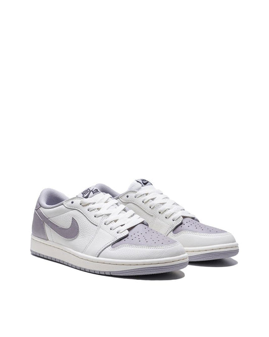 Sepatu Pria Air Jordan 1 Low OG "Atmosphere Grey" - 14172