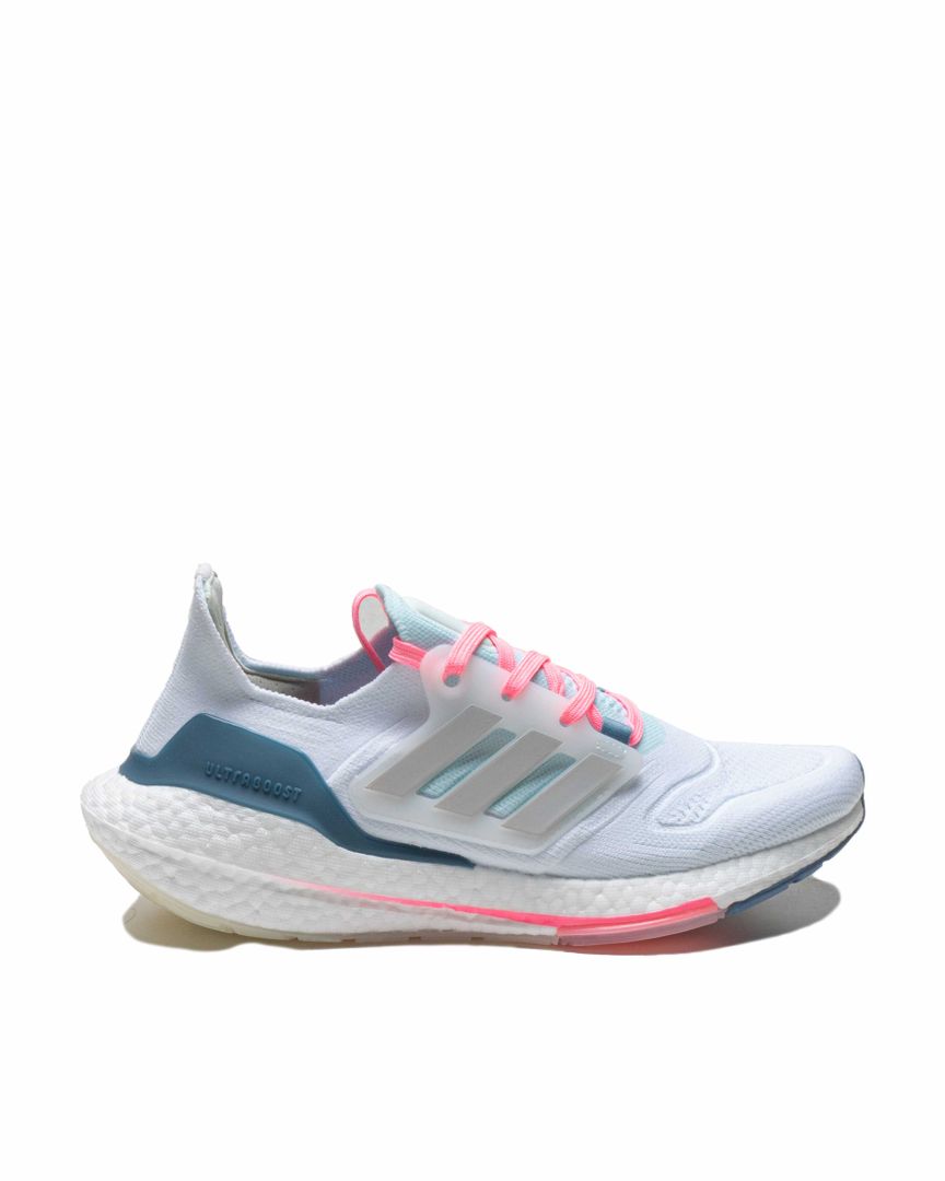 Sepatu Sneaker Wanita Adidas Ultraboost 22 'White Almost Blue' GX5929 14053