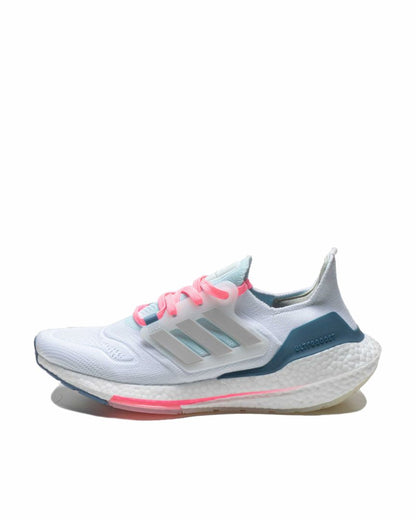 Sepatu Sneaker Wanita Adidas Ultraboost 22 'White Almost Blue' GX5929 14053