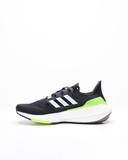 Sepatu Pria Adidas Ultraboost 22 Black/White/Green (14052)