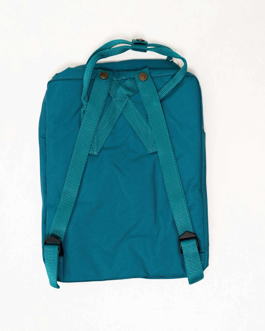 Tas Ransel  Fjallraven Kanken Backpack Green - 40014