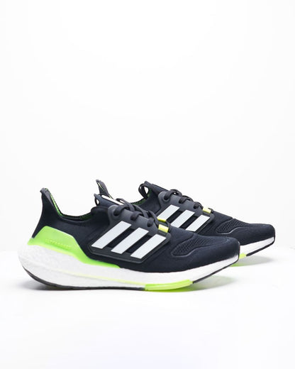 Sepatu Pria Adidas Ultraboost 22 Black/White/Green (14052)